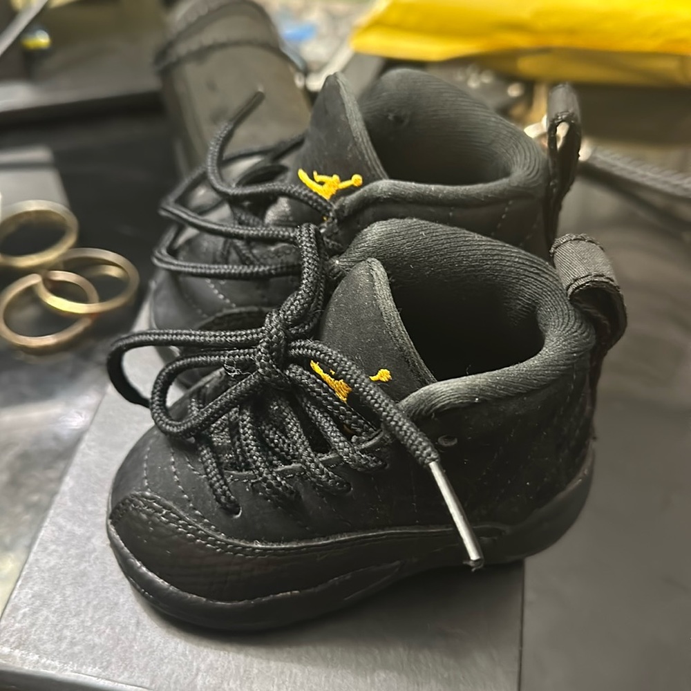 Baby Jordan 12- Black/Taxi